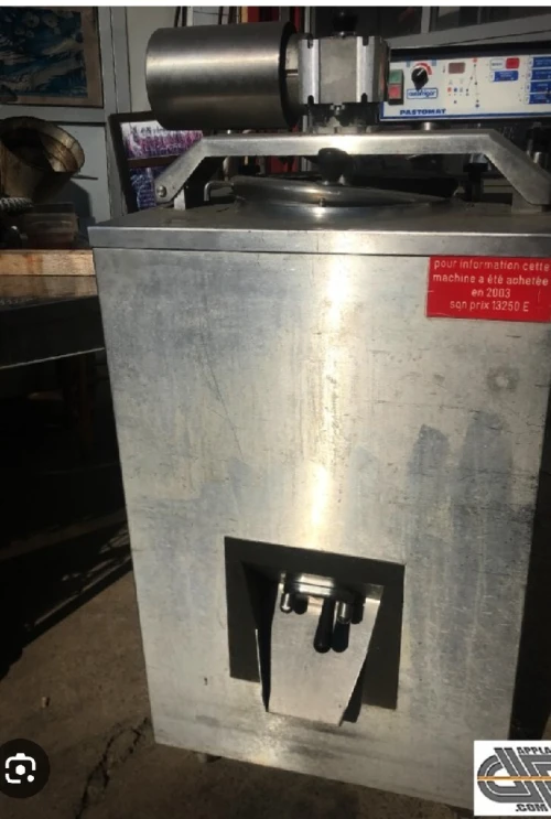 2Machine a crème glacée et 2 sorbetière 