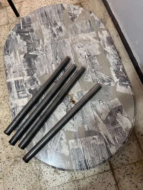 Table de cuisine en plastique dur 