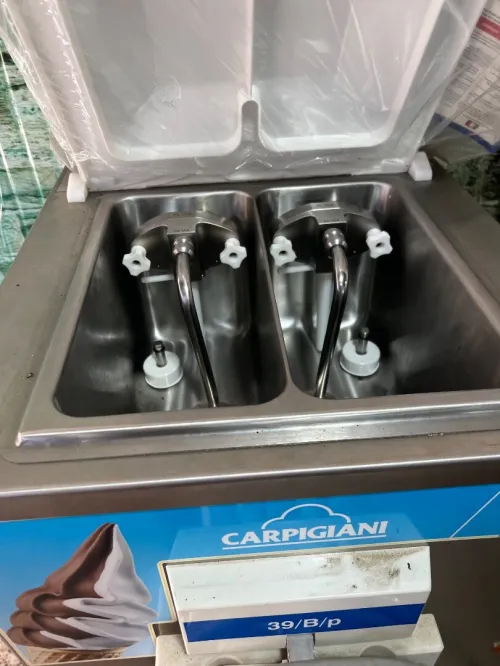 machine a glace carpigiani