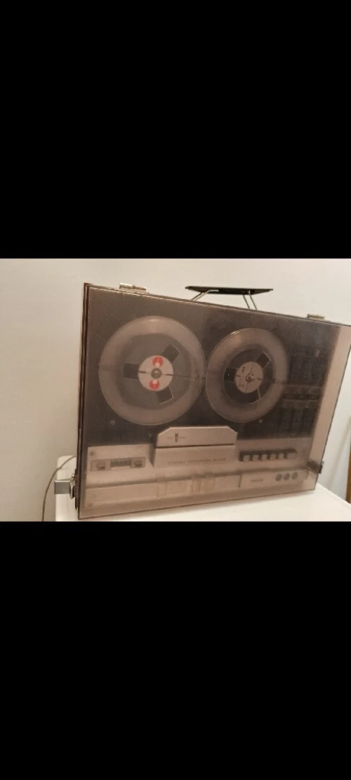 Magnetophone a bandes philips