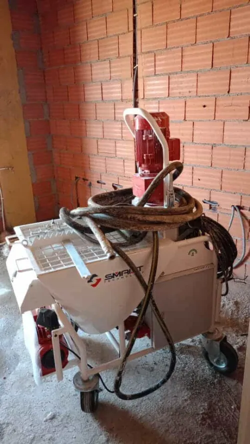 A vendre Machine plâtre prochté