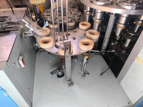Machine a Goblet
