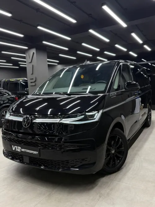 Volkswagen multivan 2023 edition black