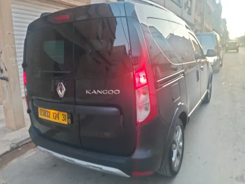 Renault Kangoo 2024 Kongo stipwai