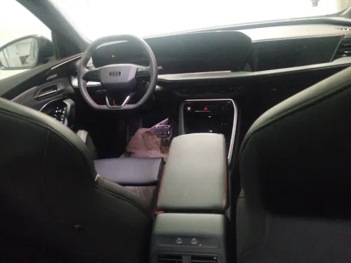 Audi Q5 2025 S lain
