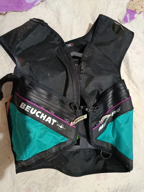 Gilet stabilisateur et un etandeur