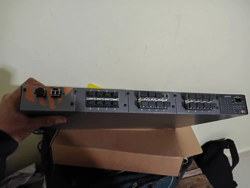 Switch 24 module SFP référence: ES28GF-L2-MV-XX-PR-8GSFP-8GSFP-8GSFP-2GSFP