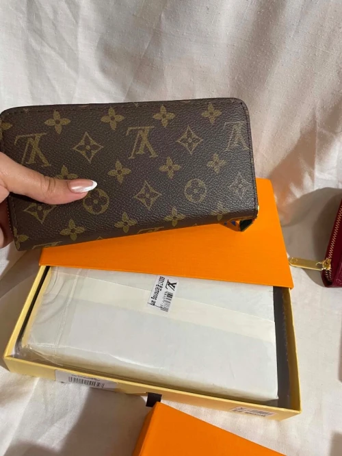 Porte monnaie femme luxe | موديلات جديدة وألوان راقية