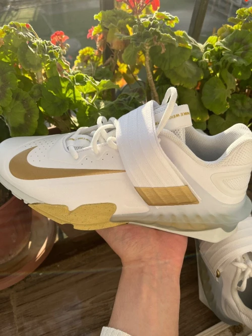 Nike savaleos