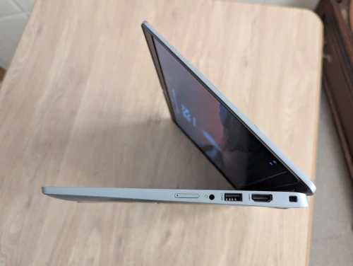 DELL LATITUDE 5320, I5 11-eme Gen, 16GB RAM, 256GB SSD, Ecran 13'' FHD, Clavier QWERTY Lumineux