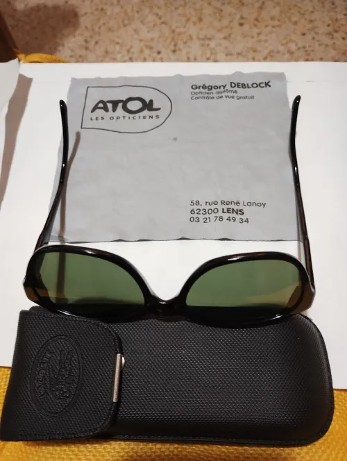 Lunette de soleil Lacoste homme