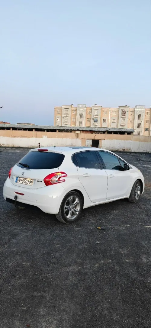 Peugeot 208 2014 Allure