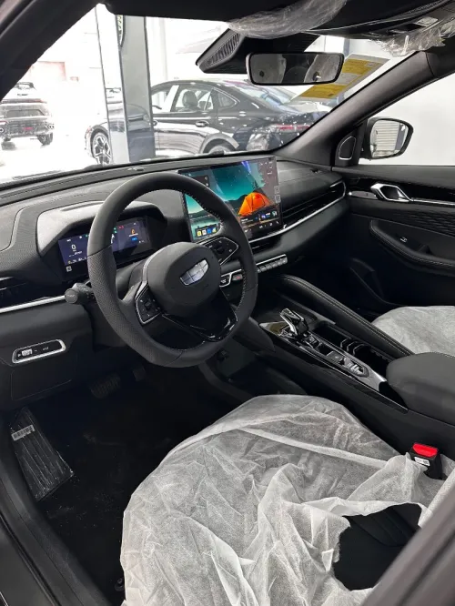 Geely Coolray 2026 