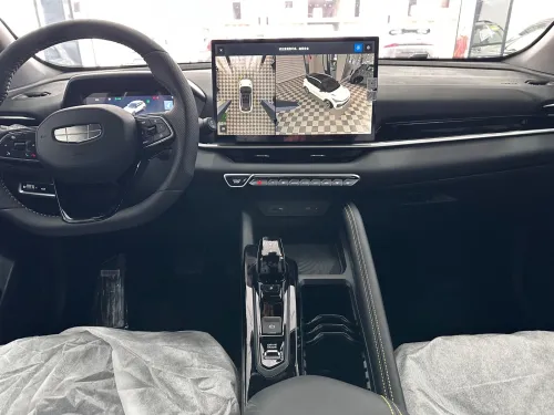 Geely Coolray 2026 