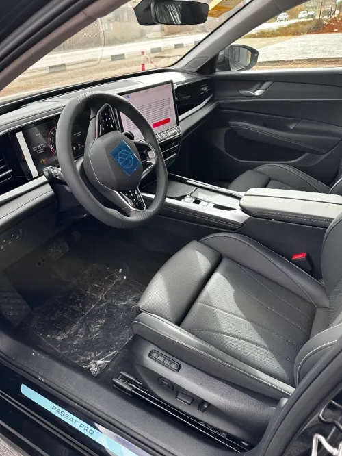 Volkswagen Passat 2025 Pro