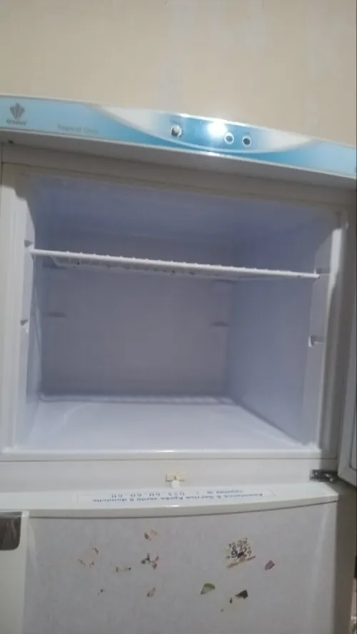 ثلاجة مستعملة 320L للبيع 