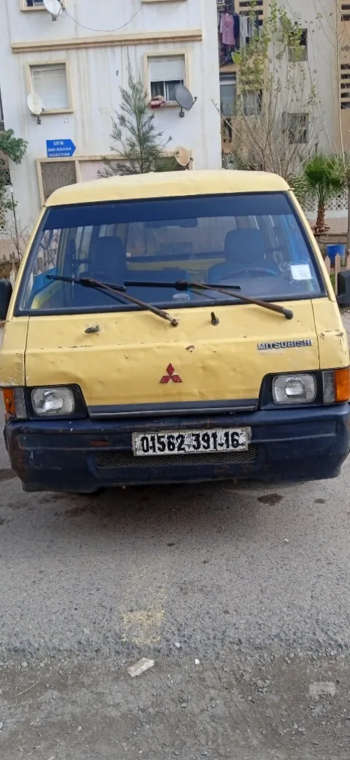 Mitsubishi Mitsubishi 1991 L300
