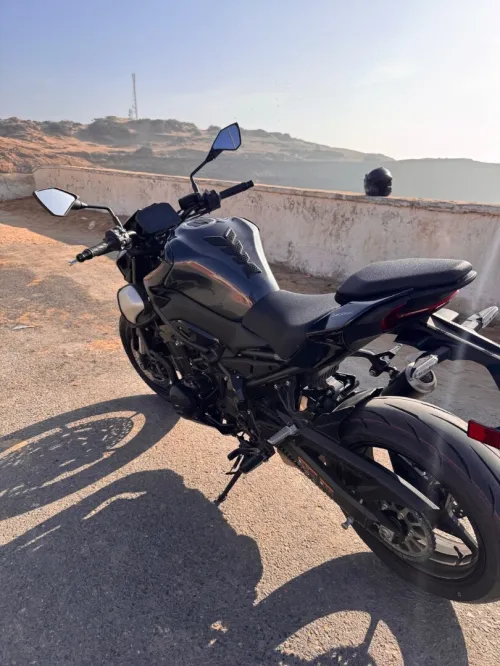 Kawasaki Z 900 2025
