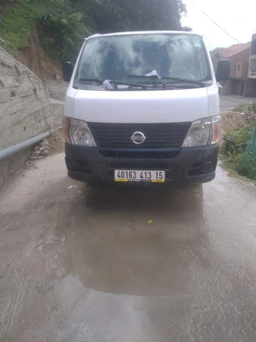 Nissan Urvan 2013