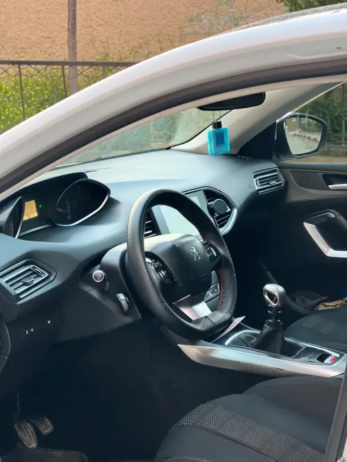 Peugeot 308 2015 Allure