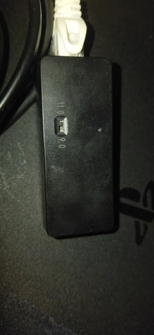 Ps4 slim flashè version11 tres bon ètat