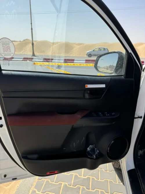 Toyota Revo  2025 