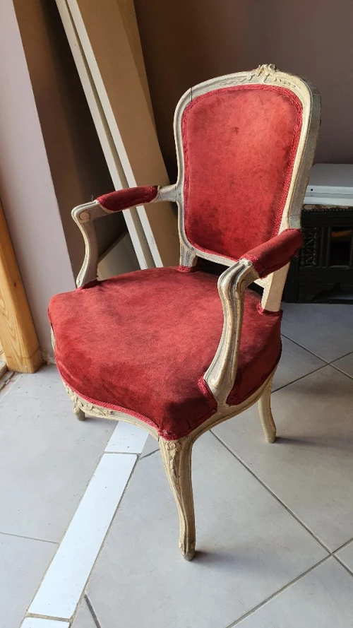 Fauteuil cabriolet style Louis XV