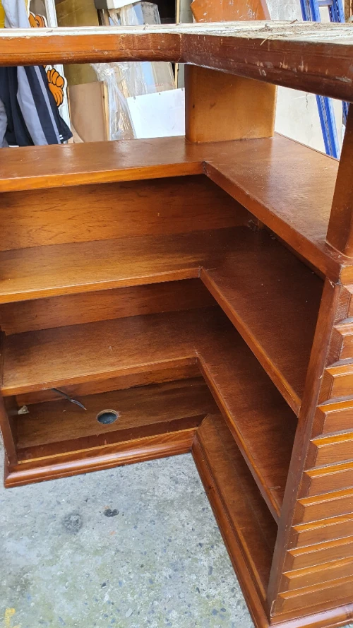 Bar pour cuisine avec chapeau pour les spots  LIQUIDATION