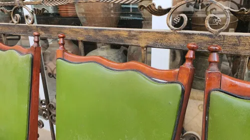 4 chaises vintage très fines bois et skaï LIQUIDATION