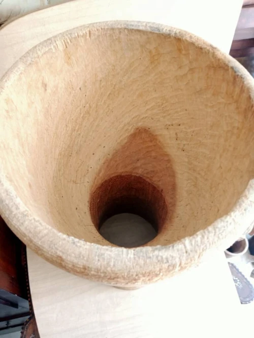 Vintage Fût de djembé, taillé et sculpté à la main , tambour, tamtam, percussion, art africain