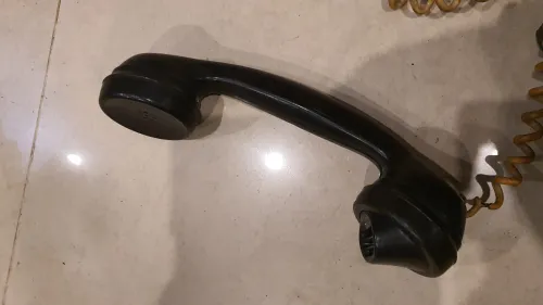 Ancien téléphone à cadran rotatif RTF Allemagne en bakélite noire des années 50's