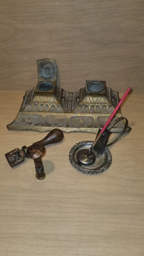 Élégant Encrier Double Ancien en Bronze, Style Art Nouveau, c. 1900