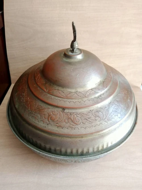 Ancienne assiette Tebsi Achaouette en cuivre avec Nedjma wa Hlale LIQUIDATION