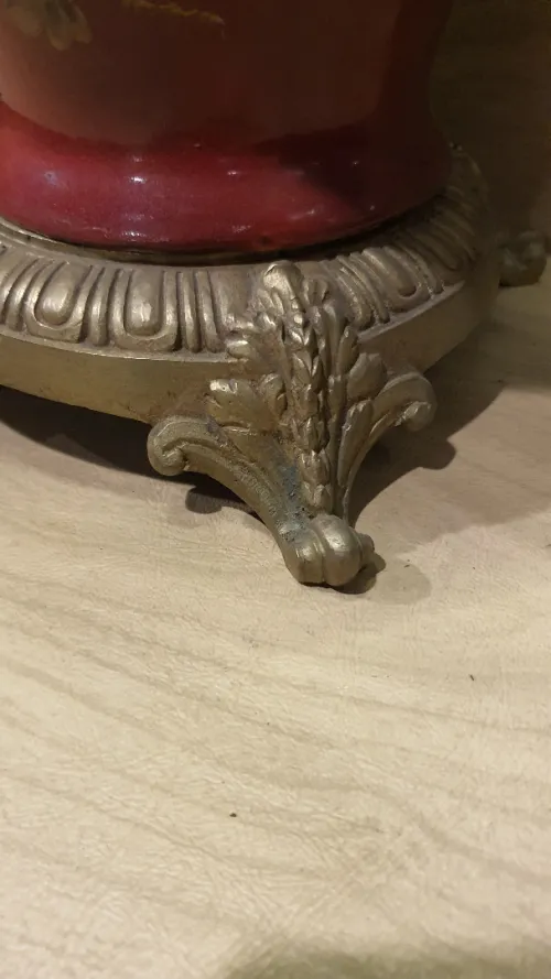 Vase décoratif en céramique, orné d'une monture en bronze LIQUIDATION
