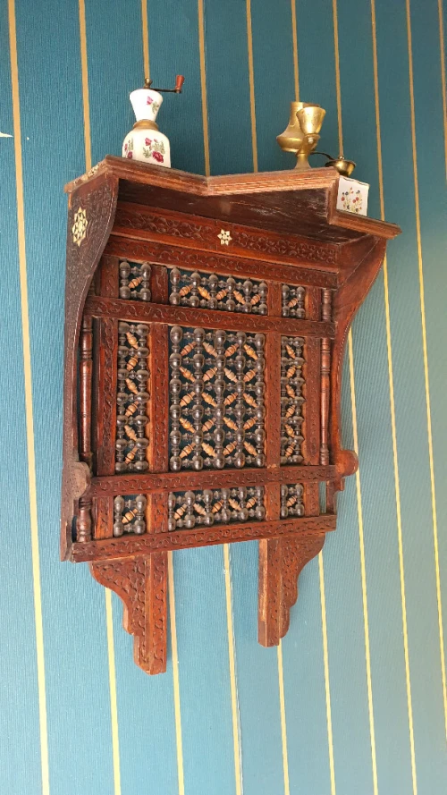 Étagère murale oreintale en bois arabesque, incrusté de nacre LIQUIDATION