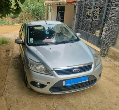 Ford Focus 5 portes 2010 Focus 5 portes