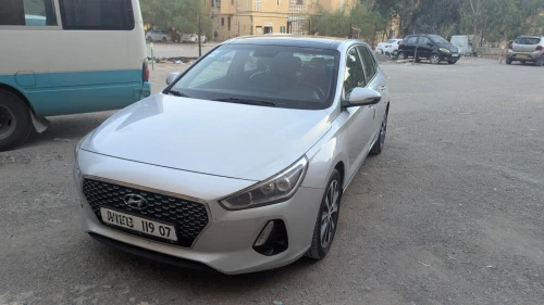 Hyundai i30 2019 Toute options
