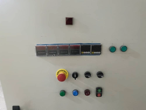 MACHINE INJECTION MOUSSE POLYURÉTHANE