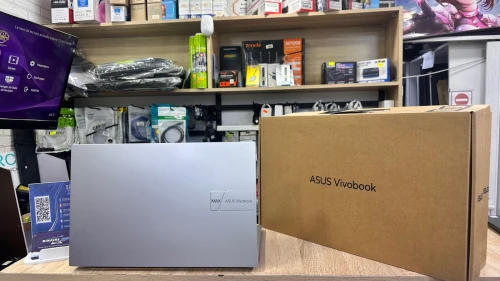Asus vivobook X1504VA CORE 5 120U/8Go/512Go
