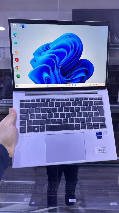 Hp elitebook 1040 G10 i7 1365U 16Go 256Go 