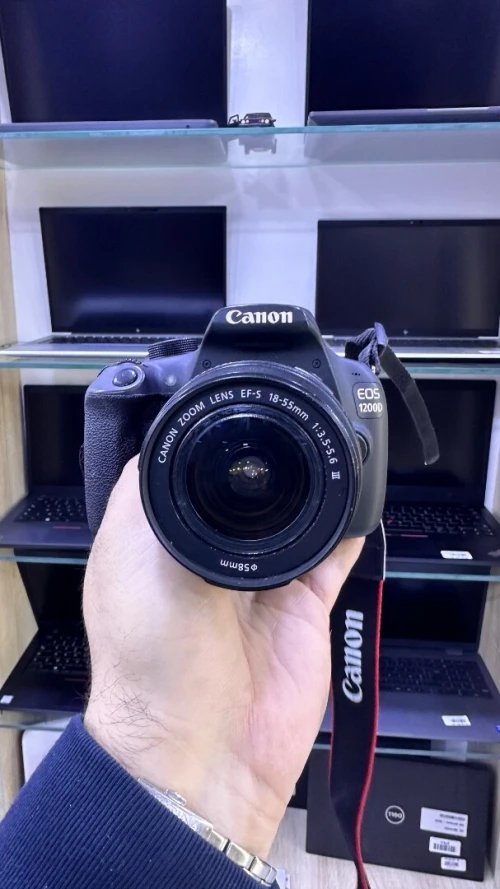 Canon 1200D avec 18-55 Vr