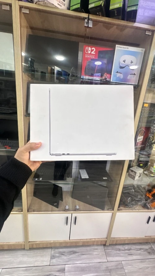 Macbook AIR M4 13"  16GO / 256GB