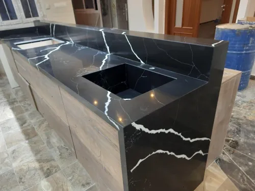 Transformation de marbre et granite et le quartz depuis 1963