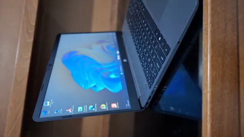 LAPTOP HP 250 G9  NEUF NON UTILISÉ