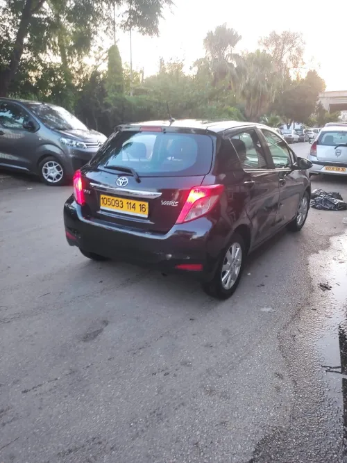 Toyota Yaris 2014 Lounge CVT