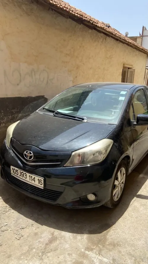 Toyota Yaris 2014 Lounge CVT