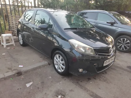 Toyota Yaris 2014 Lounge CVT