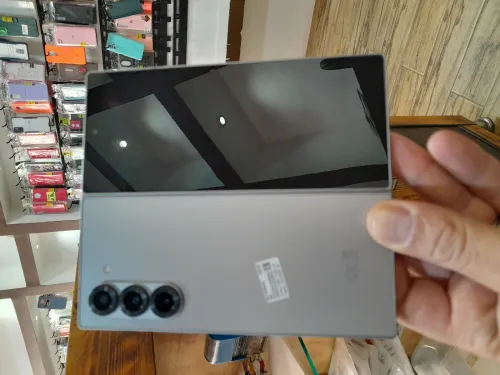 Samsung Z fold 6