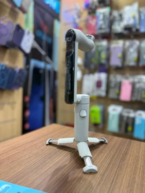Insta360 flow pro
