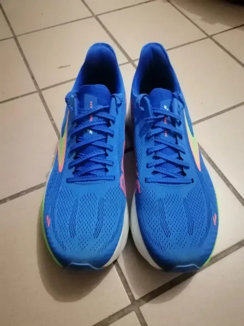 Basket runing BROOKS